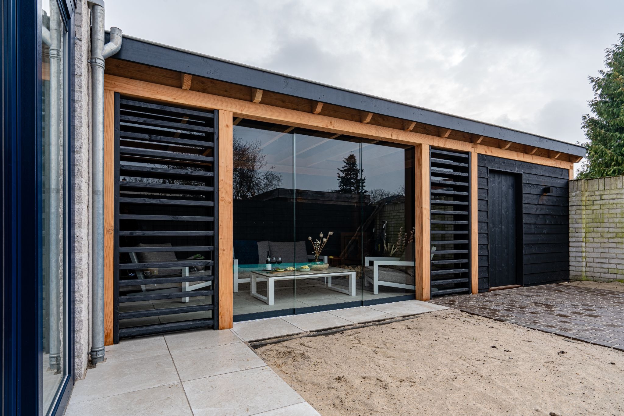 Overkapping met shutters | Apard