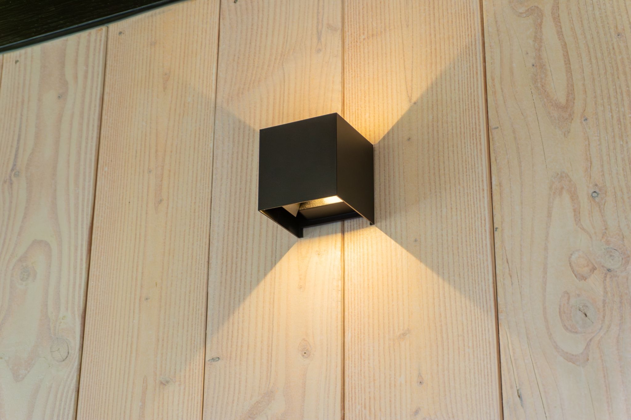 Verlichting overkapping: LED, spots & lichtplan | Apard