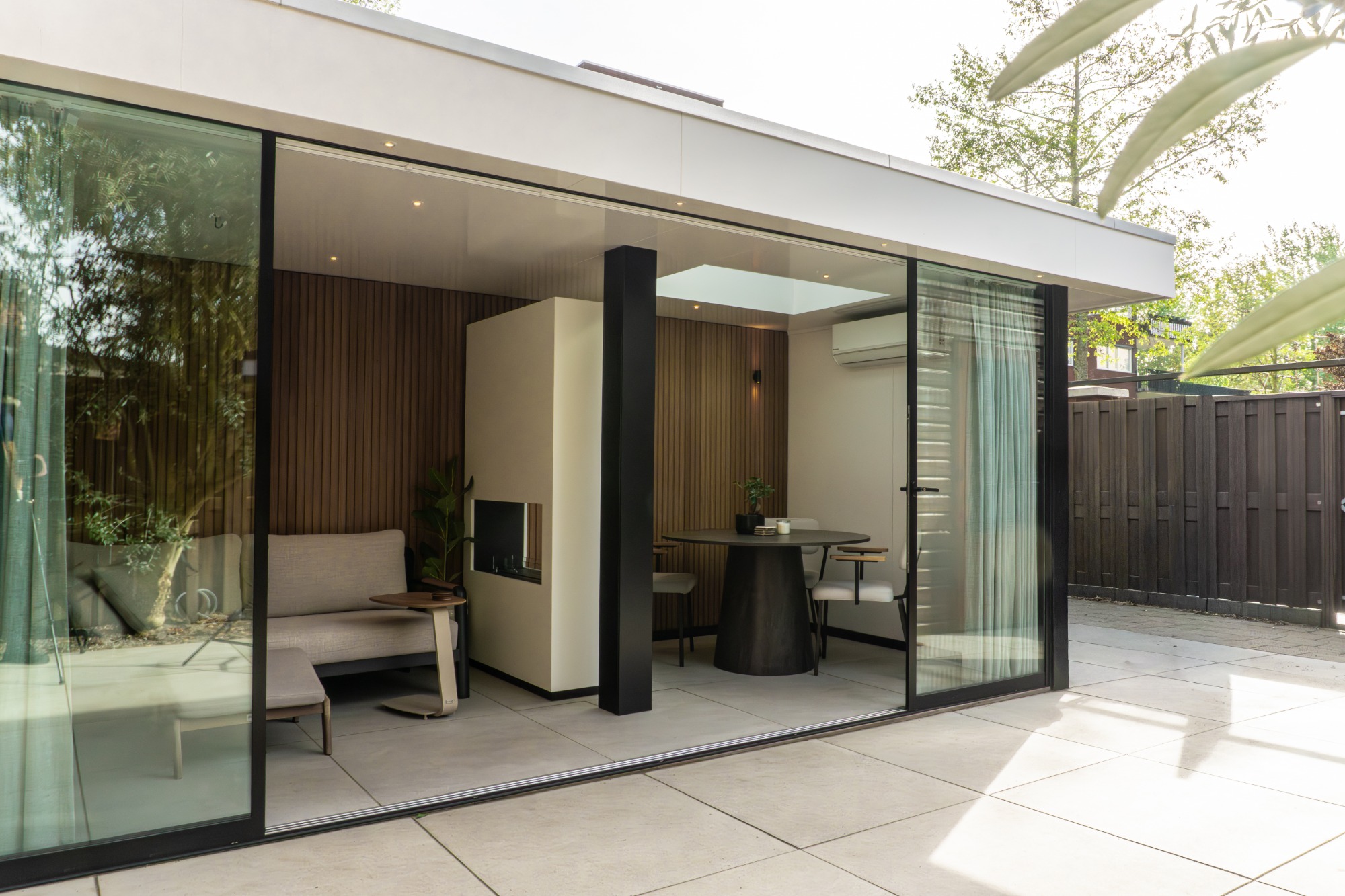 Luxe tuinkamer met werkplek en buitenkeuken | Apard